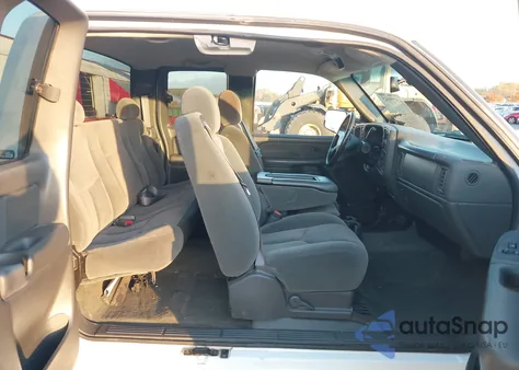 2003 Chevrolet Silverado 2500Hd Ls из США, поврежденный, VIN 1GCHK29U93E227192